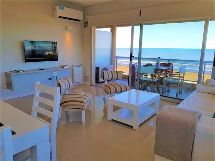 Hotel Tejas Rojas Villa Gesell Exterior foto