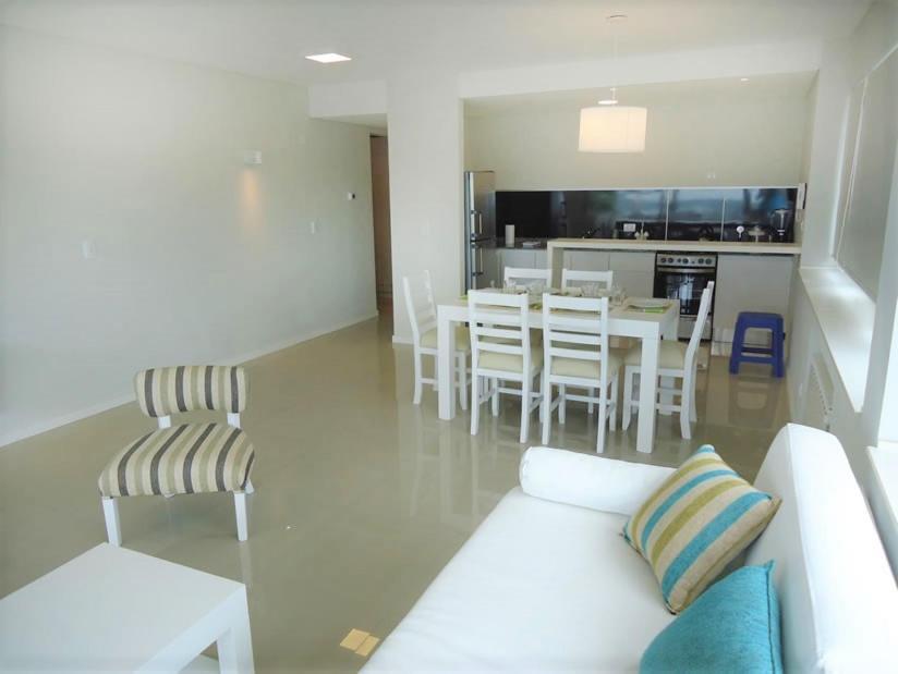 Hotel Tejas Rojas Villa Gesell Exterior foto