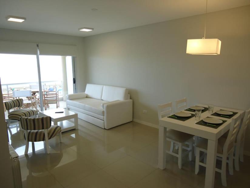 Hotel Tejas Rojas Villa Gesell Exterior foto